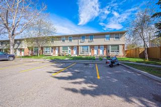Main Photo: 59 123 Queensland Drive SE in Calgary: Queensland Row/Townhouse for sale : MLS®# A1216255