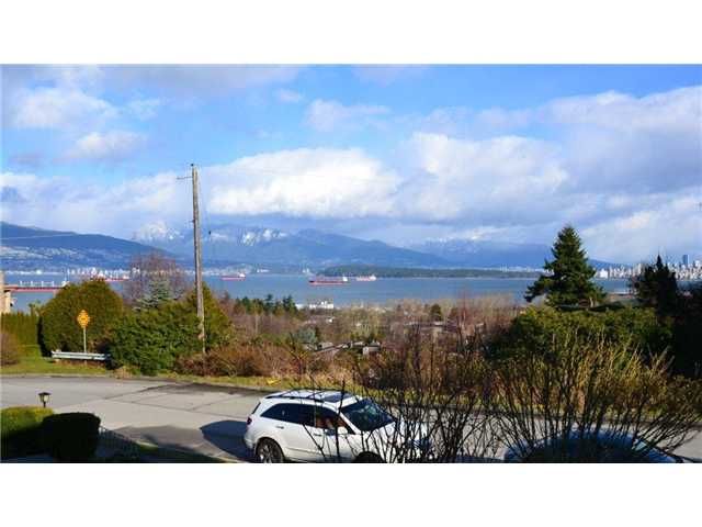 Main Photo: 4508 BELLEVUE Drive in Vancouver: Point Grey House for sale (Vancouver West)  : MLS®# V928273