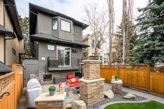 Photo 2: 2409 7 Avenue NW in Calgary: West Hillhurst Detached for sale : MLS®# A2033799