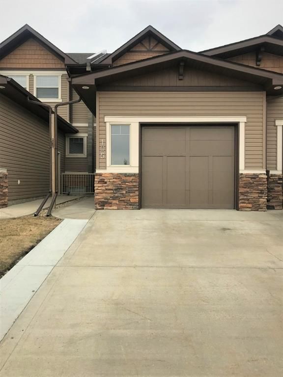 Main Photo: 105 150 Vanier Drive: Red Deer Row/Townhouse for sale : MLS®# A1189866