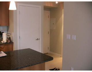 Photo 5: 2408 7108 COLLIER Street in Burnaby: Middlegate BS Condo for sale in "ARCADIA WEST" (Burnaby South)  : MLS®# V660458