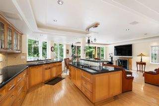 Photo 12: 5795 GROUSEWOODS Crescent in North Vancouver: Grouse Woods House for sale in "Grouse Woods" : MLS®# R2759197