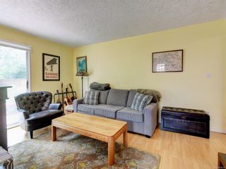 Photo 13: 915 Alexander Rd in Esquimalt: Es Gorge Vale Half Duplex for sale : MLS®# 908509