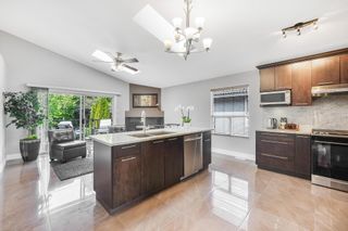 Photo 3: 3303 SULTAN Place in Coquitlam: Hockaday House for sale : MLS®# R2780028