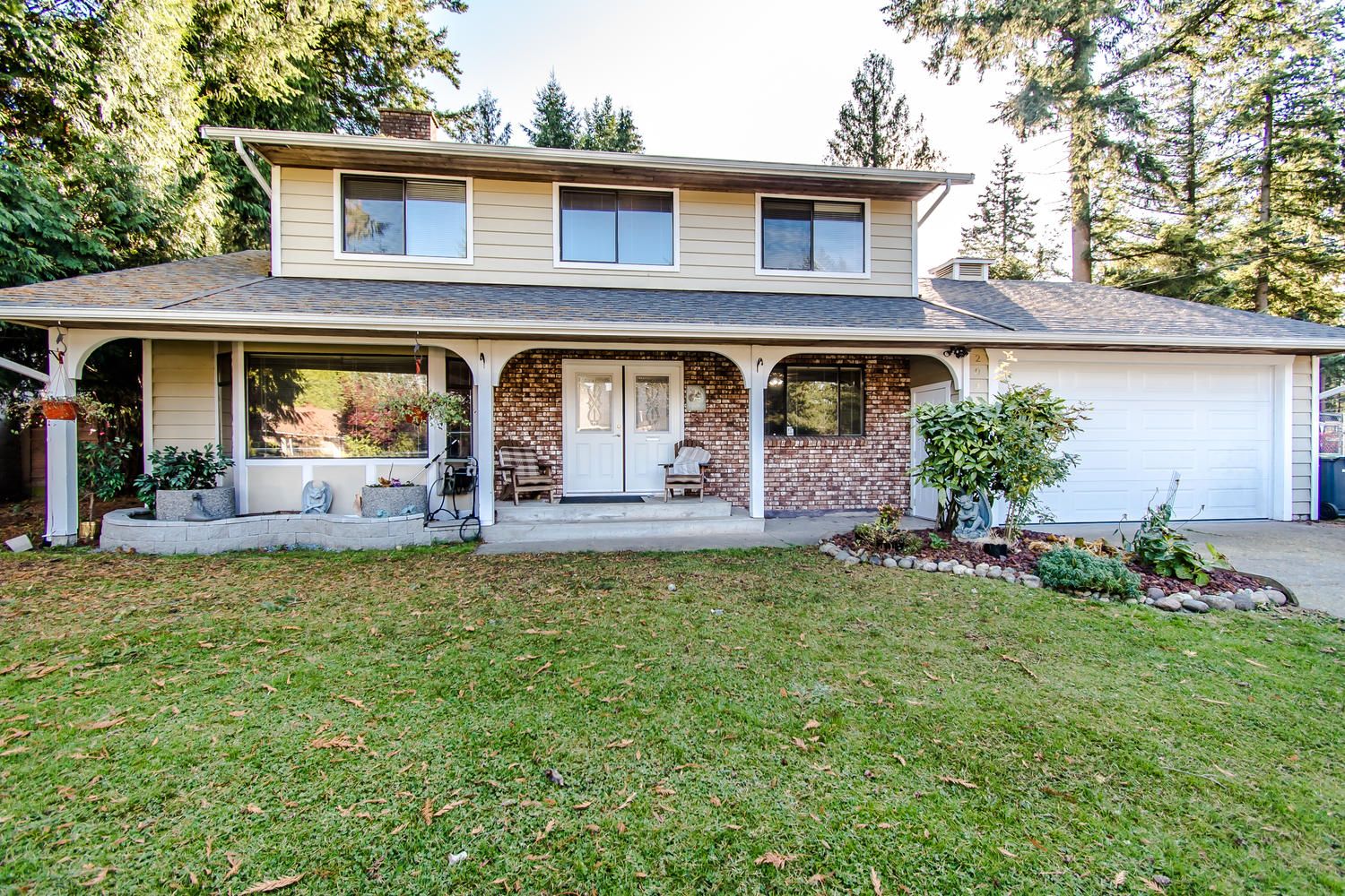 Main Photo: 20406 40B Avenue in Langley: Brookswood Langley House for sale in "Brookswood" : MLS®# R2416906