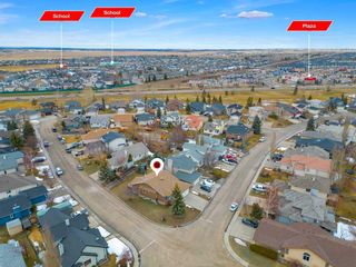 Photo 3: 300 Lakeside Greens Crescent: Chestermere Detached for sale : MLS®# A2120317