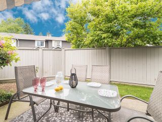 Photo 31: 6119 W BOUNDARY Drive in Surrey: Panorama Ridge Townhouse for sale in "Boundary Park" : MLS®# R2779352