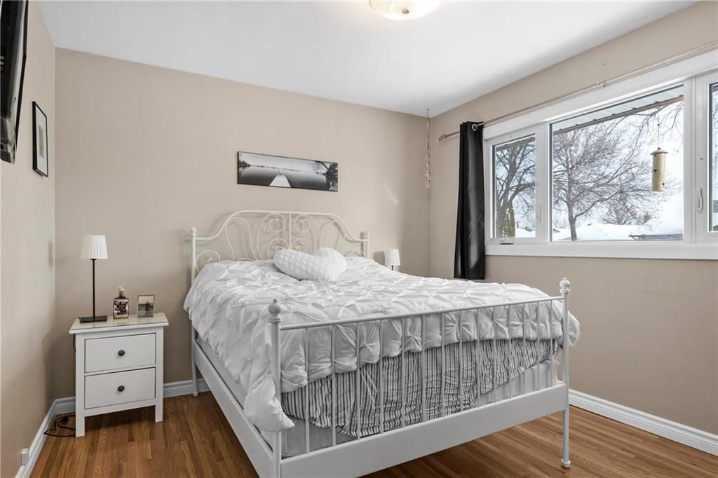Photo 7: Photos: 452 Marjorie Street in Winnipeg: St James Residential for sale (5E)  : MLS®# 202100816