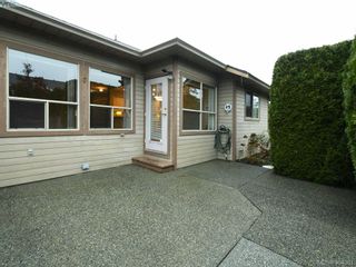 Photo 23: 201 4515 Pipeline Rd in VICTORIA: SW Royal Oak Row/Townhouse for sale (Saanich West)  : MLS®# 803455