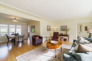Photo 4: 106 COLLEGE Court in New Westminster: Queens Park House for sale : MLS®# R2673162