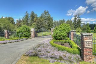 Photo 2: 9750 West Saanich Rd in North Saanich: NS Ardmore House for sale : MLS®# 928275