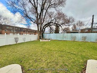 Photo 38: 26 Elmvale Crescent in Toronto: West Humber-Clairville House (2-Storey) for sale (Toronto W10)  : MLS®# W8247036