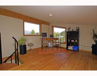 Photo 8: 1013 TOBERMORY Way in Squamish: Garibaldi Highlands House for sale : MLS®# V757176