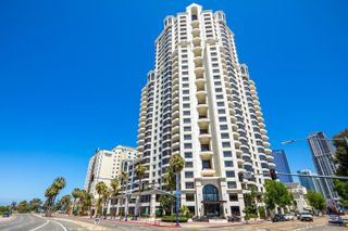Photo 2: DOWNTOWN Condo for sale : 3 bedrooms : 775 W G St in San Diego