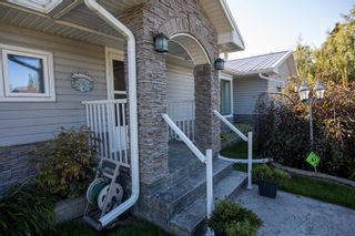 Photo 2: 1012 8 Street SW: High River Detached for sale : MLS®# A2002482