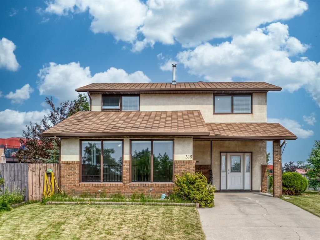 Main Photo: 315 Ranchlands Court NW in Calgary: Ranchlands Detached for sale : MLS®# A1131997