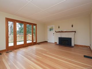 Photo 2: 691 Clayton Rd in North Saanich: NS Deep Cove House for sale : MLS®# 836927