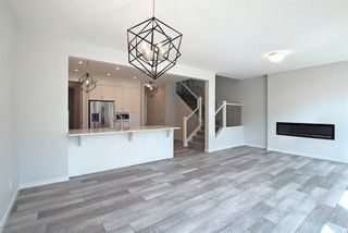 Photo 15: 20 Rowley Common NW in Calgary: C-483 Detached for sale : MLS®# A2000314