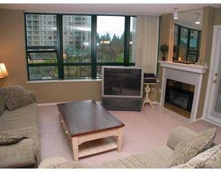 Photo 4: 205 1199 EASTWOOD Street in Coquitlam: North Coquitlam Condo for sale in "SELKIRK" : MLS®# V649205