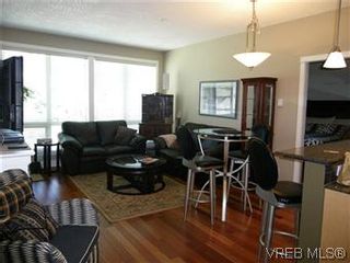 Photo 5: 302 627 Brookside Rd in VICTORIA: Co Latoria Condo for sale (Colwood)  : MLS®# 582794