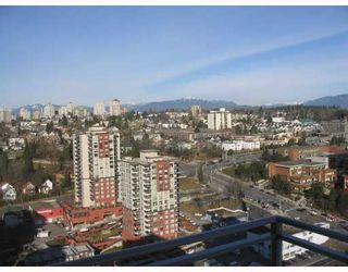 Photo 3: 3305 898 CARNARVON Street in New_Westminster: Downtown NW Condo for sale in "AZURE 1 [AZURE AT PLAZA 88]" (New Westminster)  : MLS®# V764603