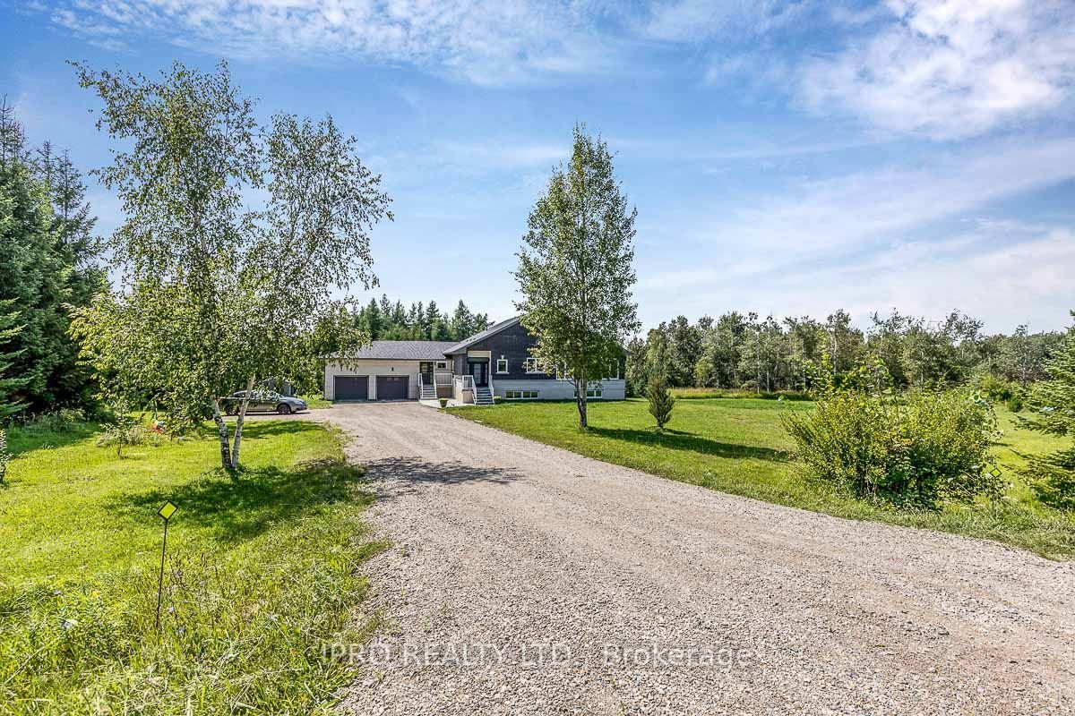Main Photo: 433534 4th Line in Amaranth: Rural Amaranth House (Bungalow-Raised) for sale : MLS®# X8038444