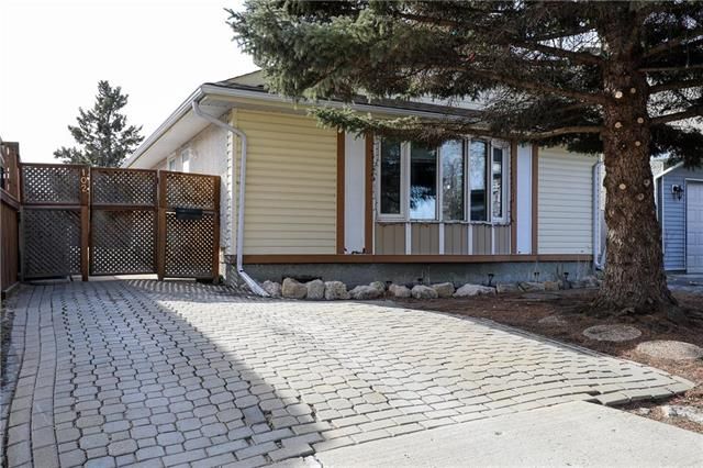 Main Photo: 102 Laurent Drive in Winnipeg: House for sale : MLS®# 202105828