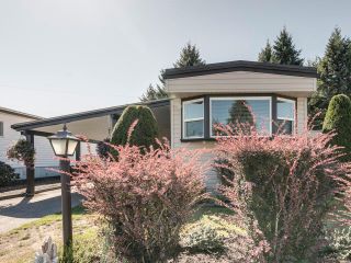 Photo 3: 36 31313 LIVINGSTONE Avenue in Abbotsford: Abbotsford West Manufactured Home for sale in "Paradise Park" : MLS®# R2815274