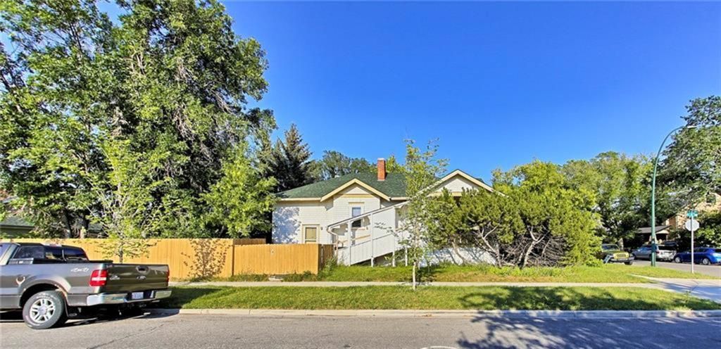 Main Photo: 140 7 Avenue NW in Calgary: Crescent Heights Detached for sale : MLS®# A1162889