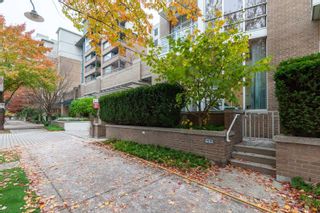 Photo 34: THA 1211 MARINASIDE Crescent in Vancouver: Yaletown Townhouse for sale in "THE PENISULA" (Vancouver West)  : MLS®# R2738111