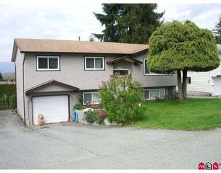 Photo 1: 13833 112TH Avenue in Surrey: Bolivar Heights House for sale (North Surrey)  : MLS®# F2812975