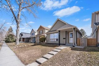 Main Photo: 878 Queensland Drive SE in Calgary: Queensland Detached for sale : MLS®# A2119444