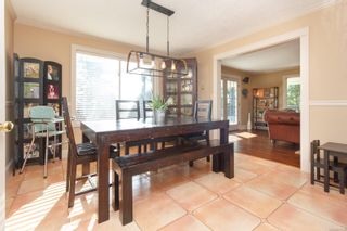 Photo 9: 6315 Clear View Rd in Central Saanich: CS Martindale House for sale : MLS®# 871039