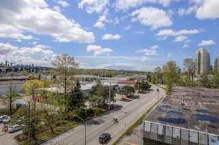 Photo 4: 705 5611 GORING Street in Burnaby: Central BN Condo for sale in "THE LEGACY" (Burnaby North)  : MLS®# R2161193