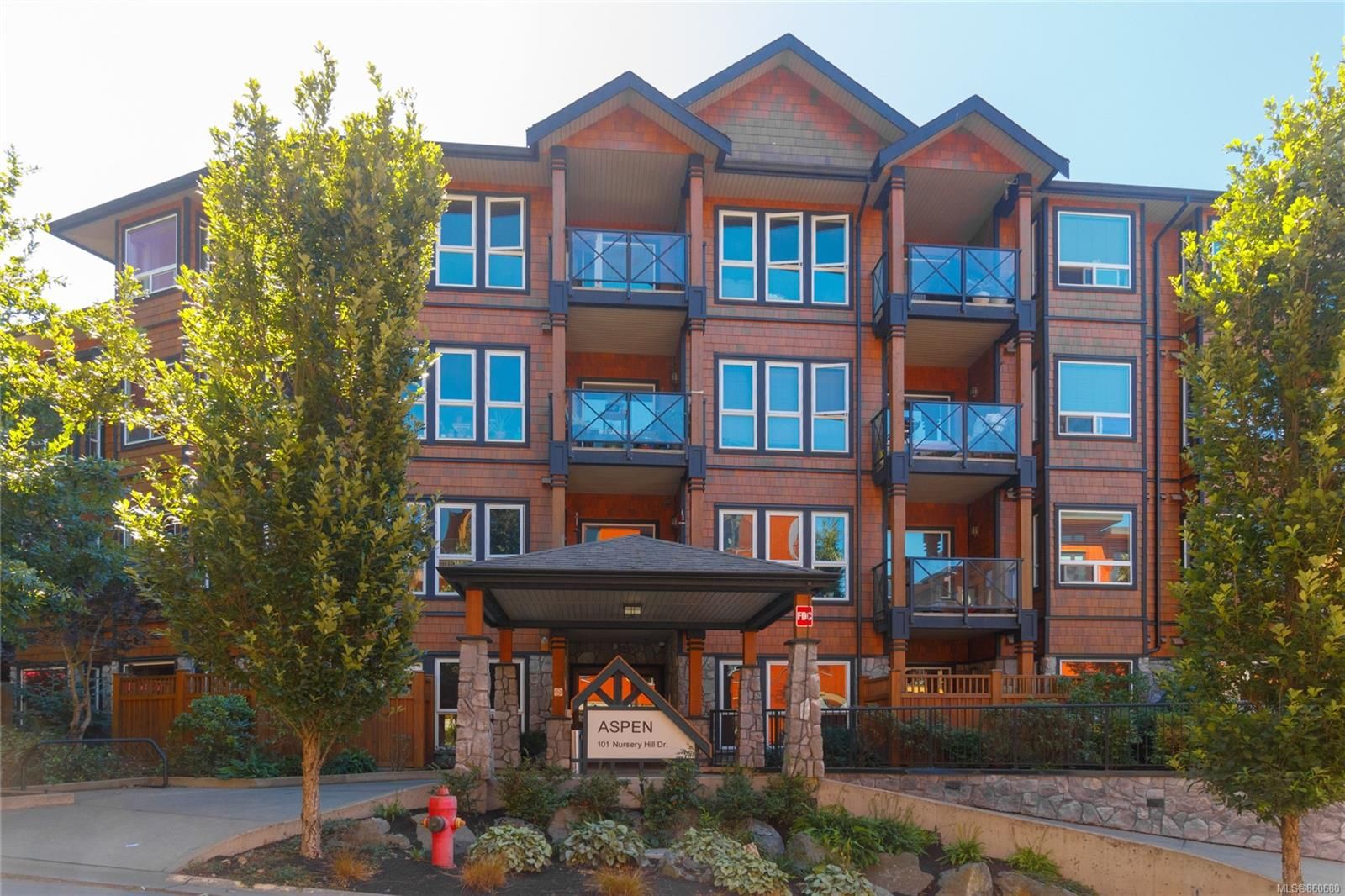 Main Photo: 404 101 Nursery Hill Dr in View Royal: VR Six Mile Condo for sale : MLS®# 860680