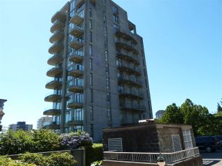 Photo 3: 402 570 18TH Street in West Vancouver: Ambleside Condo for sale in "WENTWORTH" : MLS®# R2194488