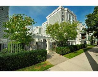 Photo 2: 202 655 W 7TH Avenue in Vancouver: Fairview VW Townhouse for sale in "The Ivys" (Vancouver West)  : MLS®# V777354