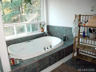 Photo 8: 1213 Millstream Rd in Highlands: Hi Western Highlands House for sale : MLS®# 933526