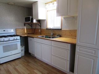 Photo 5: 3941 247 Road in Kiskatinaw: BCNREB Out of Area Manufactured Home for sale (Fort St. John (Zone 60))  : MLS®# R2327027