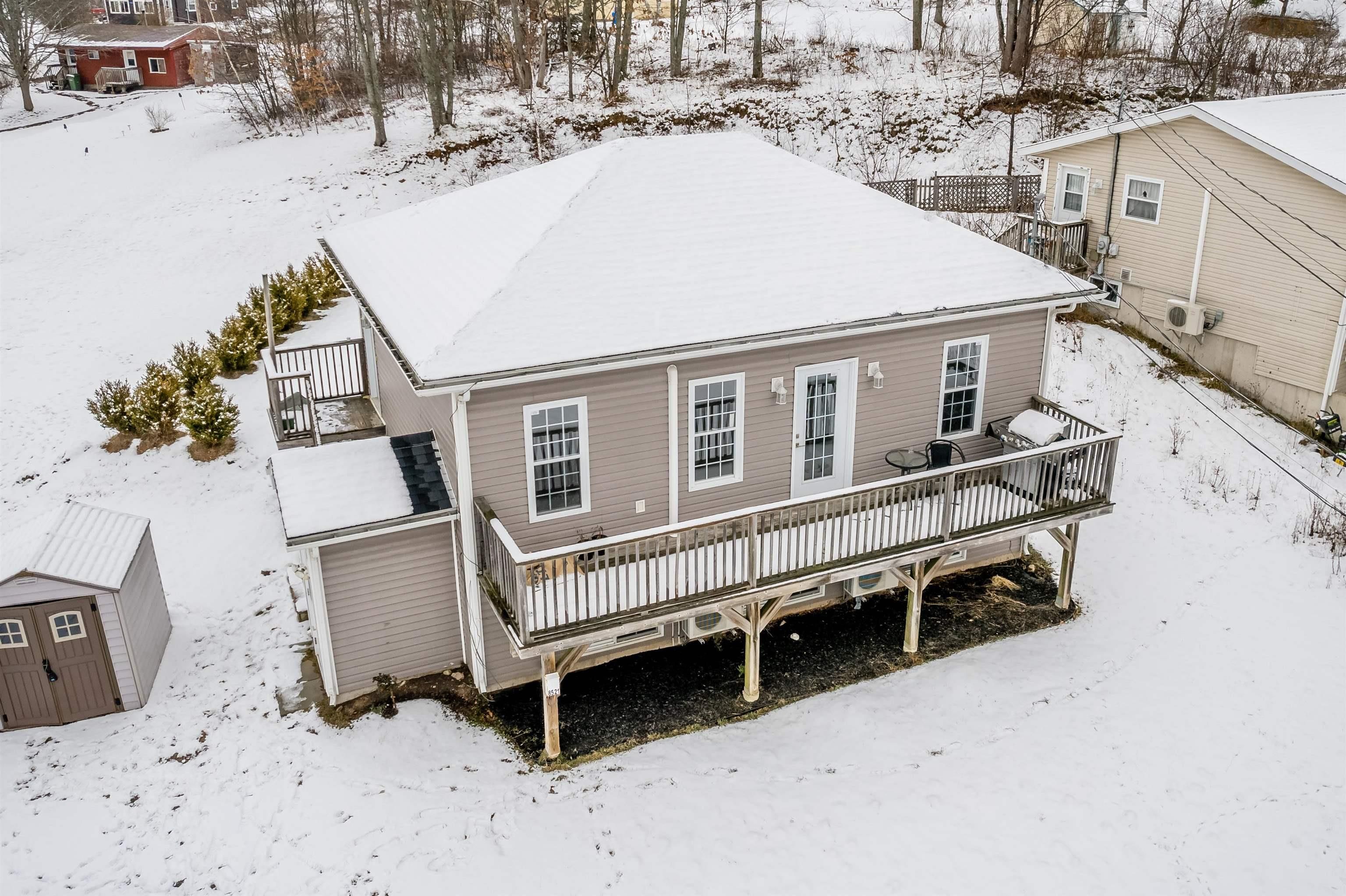 Main Photo: 8521 Brooklyn Street in North Kentville: 404-Kings County Residential for sale (Annapolis Valley)  : MLS®# 202200042