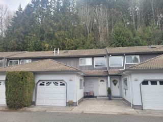 Main Photo: 24 2401 MAMQUAM Road in Squamish: Garibaldi Highlands Townhouse for sale in "Highland Glen" : MLS®# R2762452