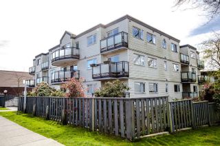 Photo 1: 205 33 N TEMPLETON Drive in Vancouver: Hastings Condo for sale in "33 NORTH" (Vancouver East)  : MLS®# R2055191