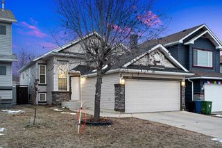 Photo 1: 145 Somerglen Road SW in Calgary: Somerset Detached for sale : MLS®# A2014017