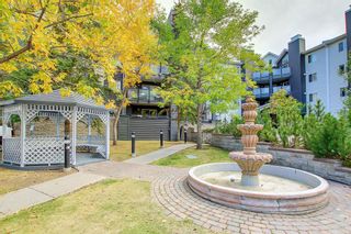 Photo 2: 211 30 Sierra Morena Mews SW in Calgary: Signal Hill Apartment for sale : MLS®# A2004661