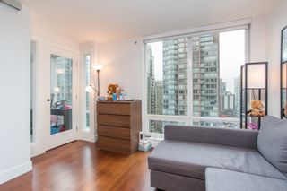 Photo 12: 1502 565 SMITHE Street in Vancouver: Downtown VW Condo for sale in "Vita" (Vancouver West)  : MLS®# R2435057