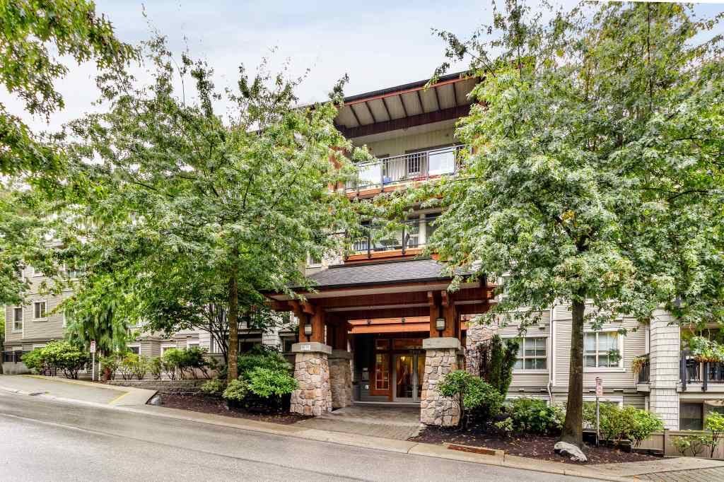 Main Photo: 308 2968 SILVER SPRINGS Boulevard in Coquitlam: Westwood Plateau Condo for sale in "TAMARISK" : MLS®# R2408229