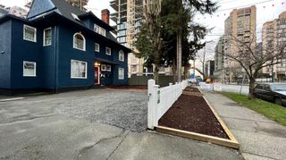 Photo 2: 823 BROUGHTON Street in Vancouver: West End VW House for sale (Vancouver West)  : MLS®# R2644070