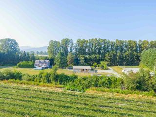 Photo 6: 17236 KENNEDY Road in Pitt Meadows: West Meadows House for sale : MLS®# R2395279