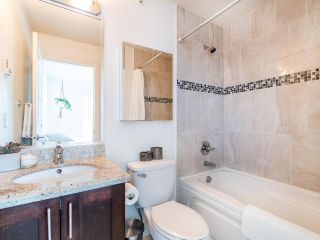 Photo 18: PH1 1777 KINGSWAY Avenue in Vancouver: Victoria VE Condo for sale in "NORTHVIEW LANDING" (Vancouver East)  : MLS®# R2474993