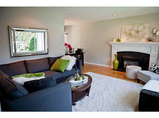 Photo 2: 3624 HENDERSON Avenue in North Vancouver: Lynn Valley House for sale : MLS®# V1087597